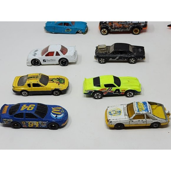 Lot of 22 Vintage Assorted Small Cars Planes Trucks In All Different Make/Model - Picture 2 of 11